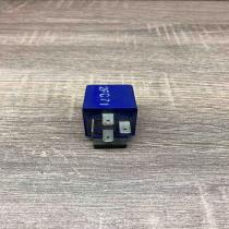 85GG 7P067 BA 68125  Other relay Ford Granada