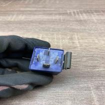 85GG 7P067 BA 68125  Other relay Ford Granada