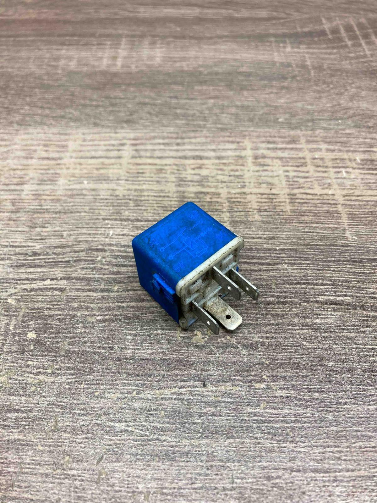 A0025422519 4RA940010 69  Other relay Mercedes-Benz A W168