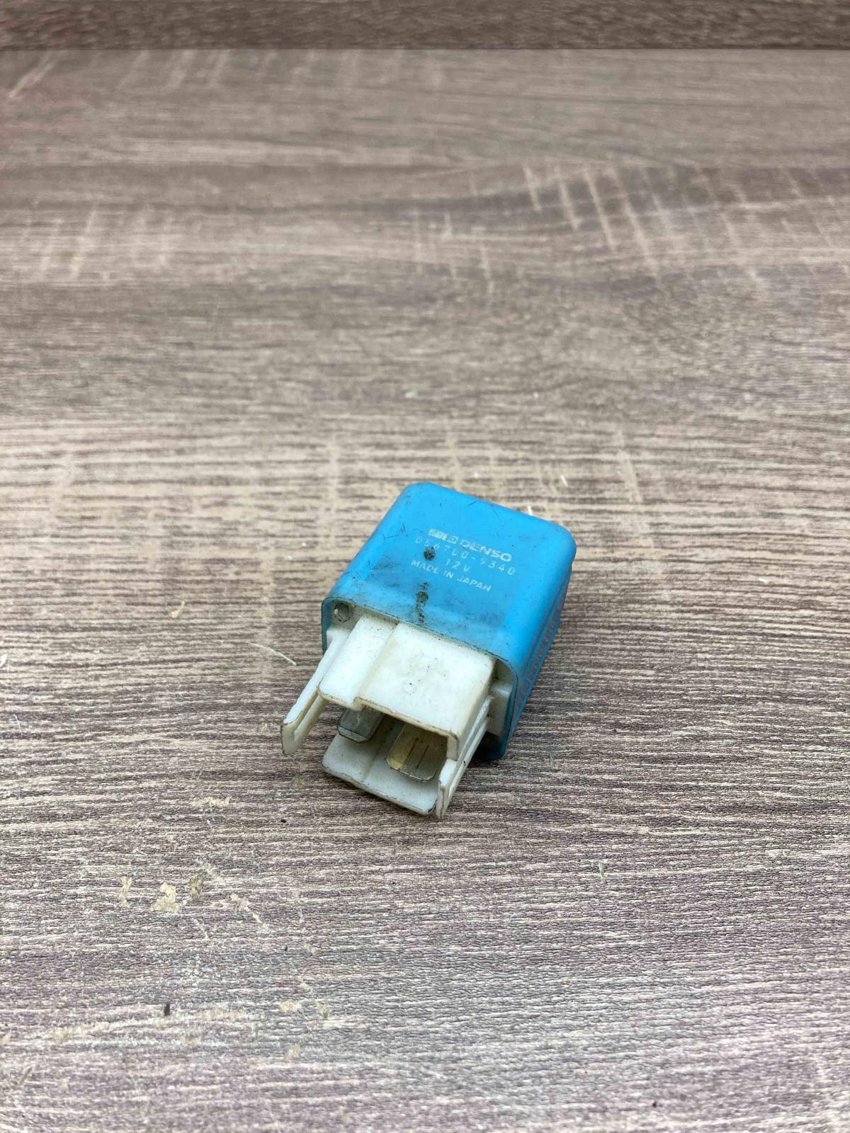056700 9340   Other relay Toyota RAV 4 (XA30)
