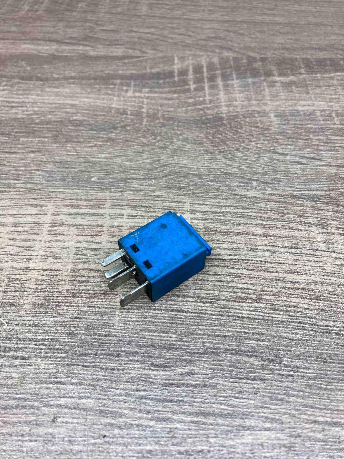 96FG 19W572 AA   Other relay Ford Mondeo MK II