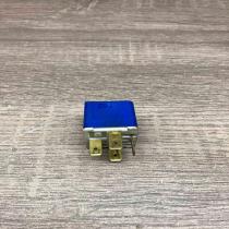 9130270 4RD003520 52  Other relay Volvo 850