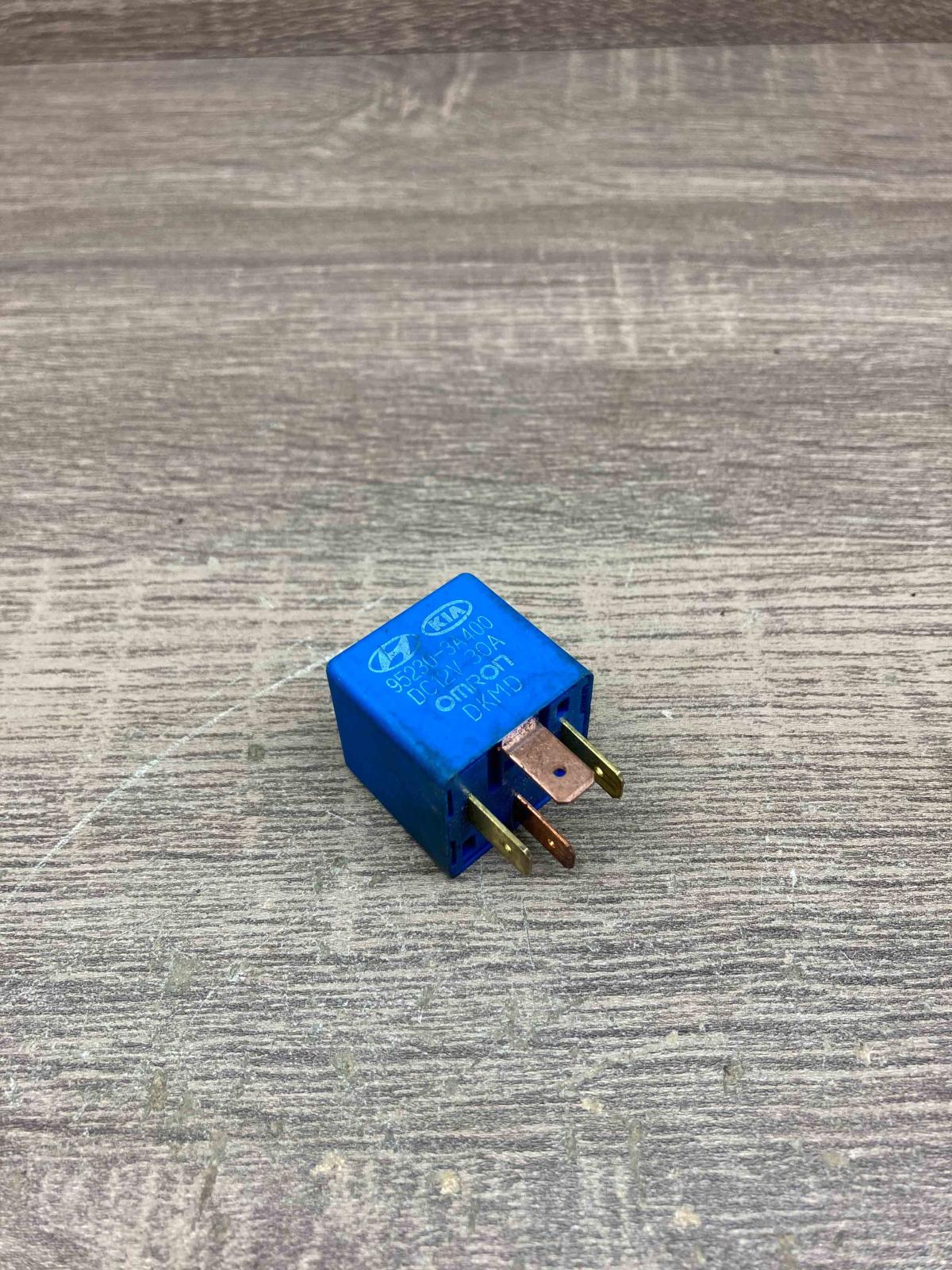 95230 3A400 DC12V 30A  Other relay Hyundai Getz