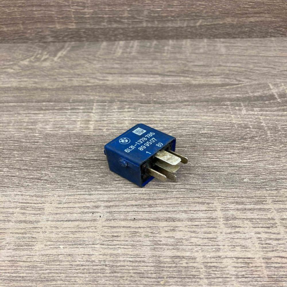 1378786 899507  Other relay BMW 5 E34