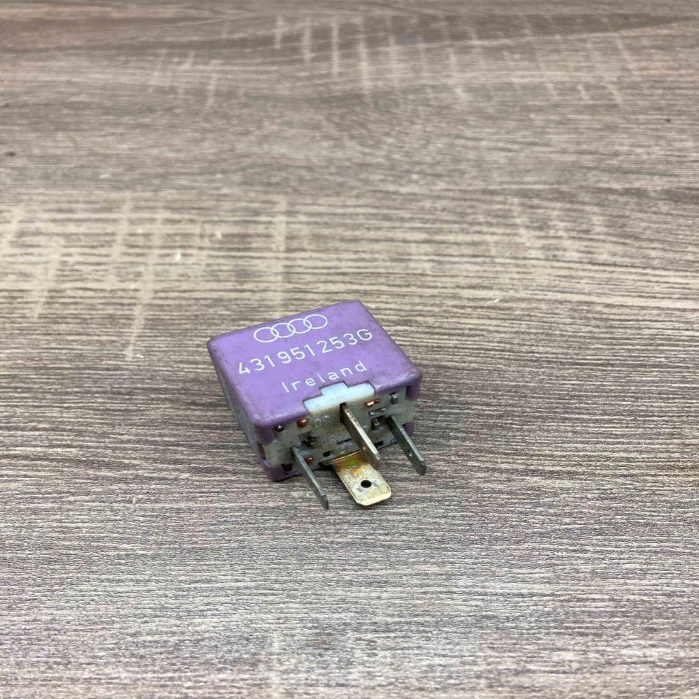 431951253G 899516  Other relay Audi A4 S4 B7 8E 8H