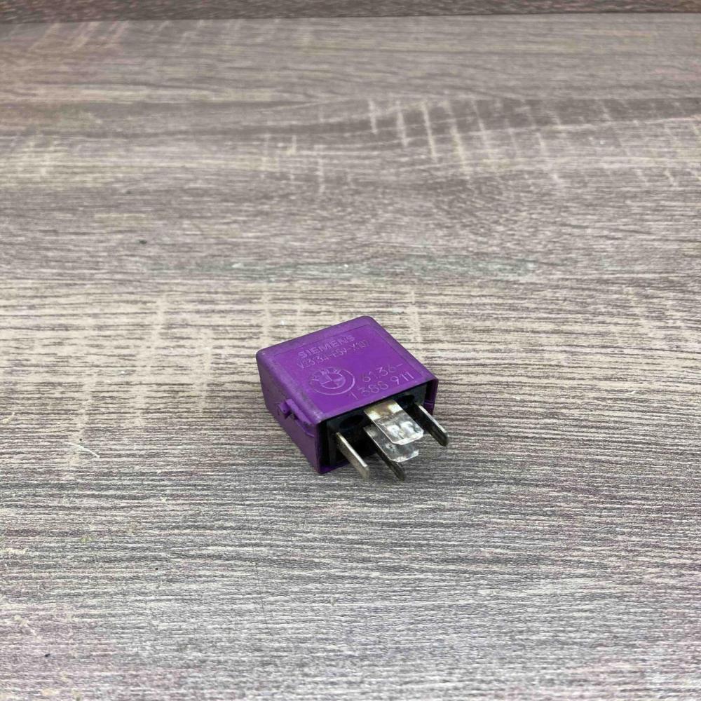 1388911 V23134 E59 X107 Used Other relay BMW 5 E34