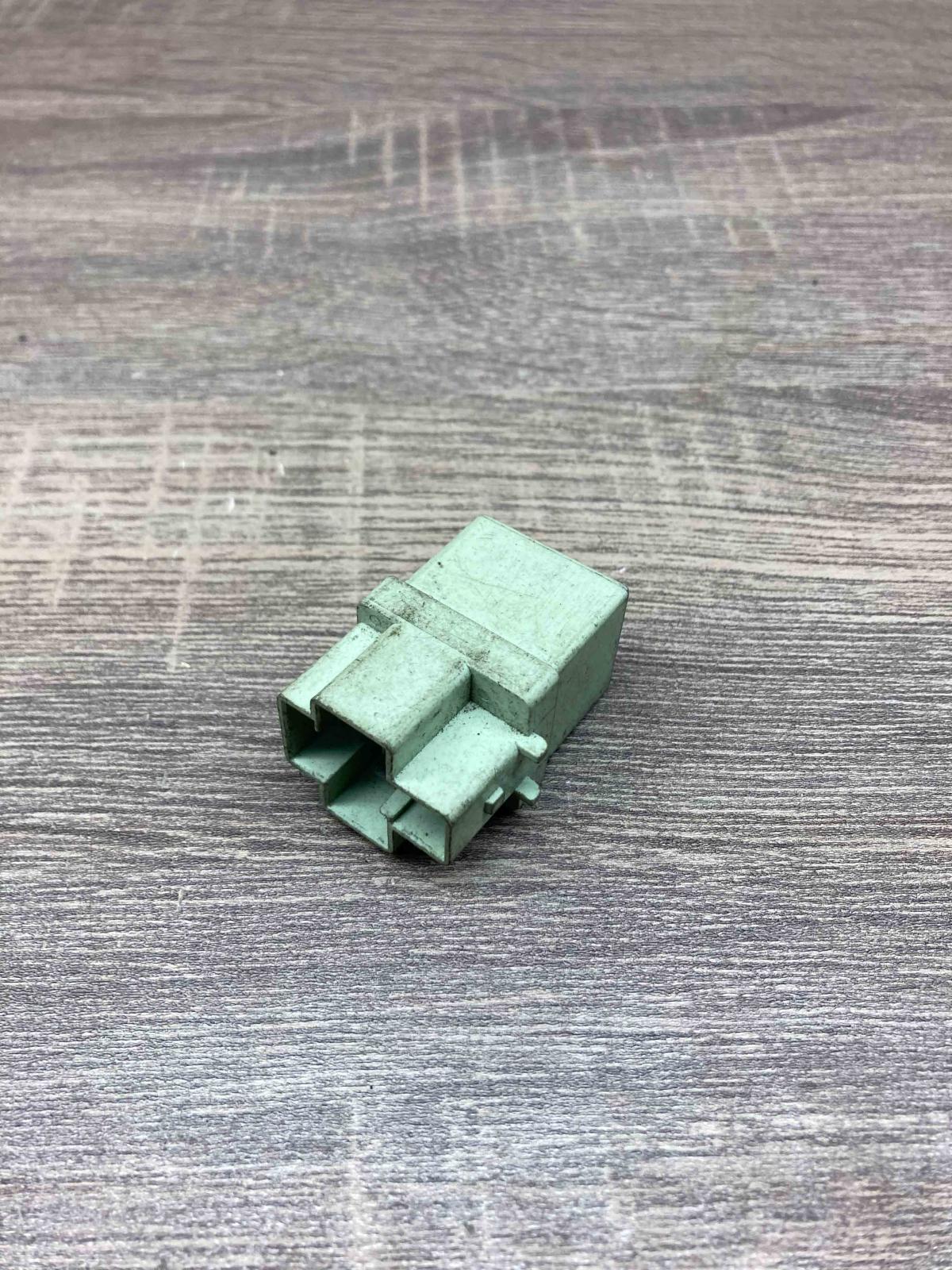 ACB13201 C01  Other relay Nissan Maxima