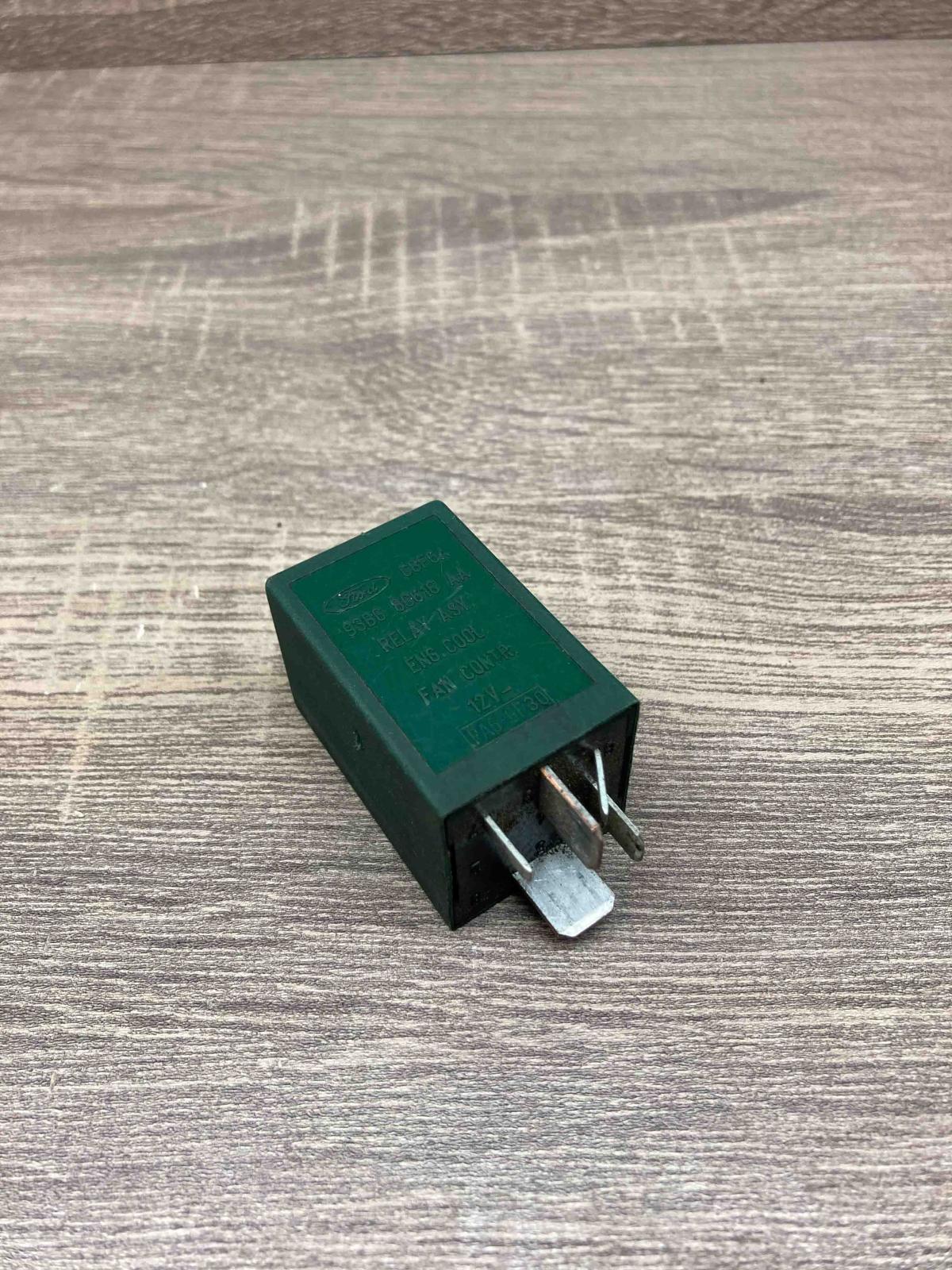93BG 8C616 AA C8F6A  Other relay Ford Mondeo MK I