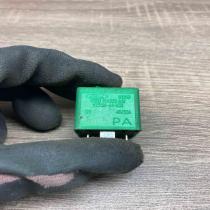 93BG 13A025 A1B V23136 A1 X32  Other relay Ford Mondeo MK II