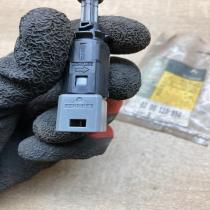 8200110894 110894  Brake pedal sensor switch Renault Trafic II (X83)