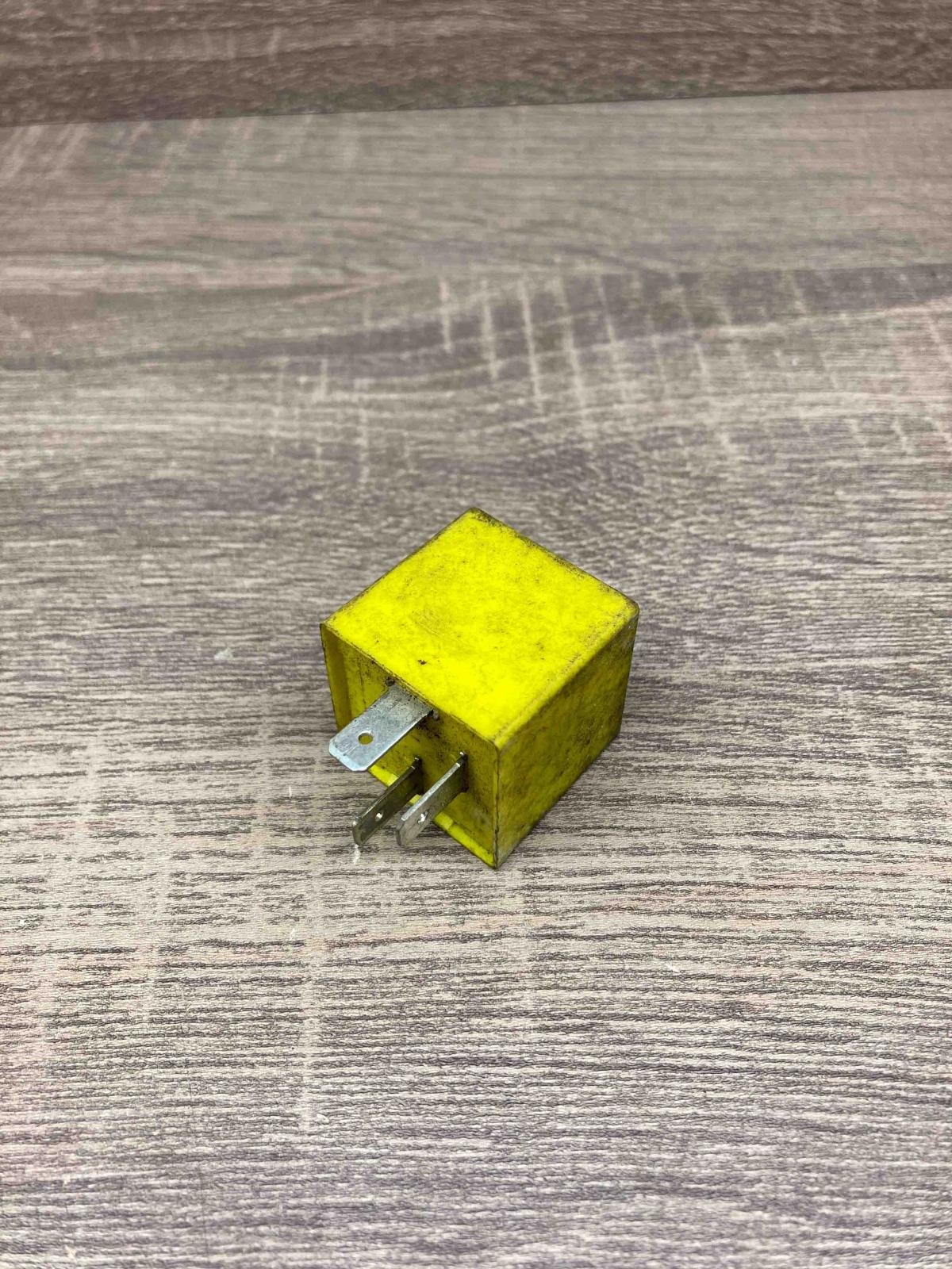 9638603580   Other relay Peugeot 607