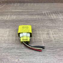056700 8031   Other relay Mazda 626