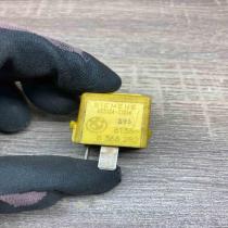 8366282 V23134 Z1014  Other relay BMW 5 E34
