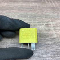 24433728 70222  Other relay Opel Meriva A
