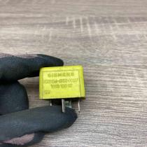 V23134 B52 X127 YWB10012  Other relay Rover 75