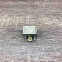 4RB960461 00 90192481  Other relay Opel Omega B2