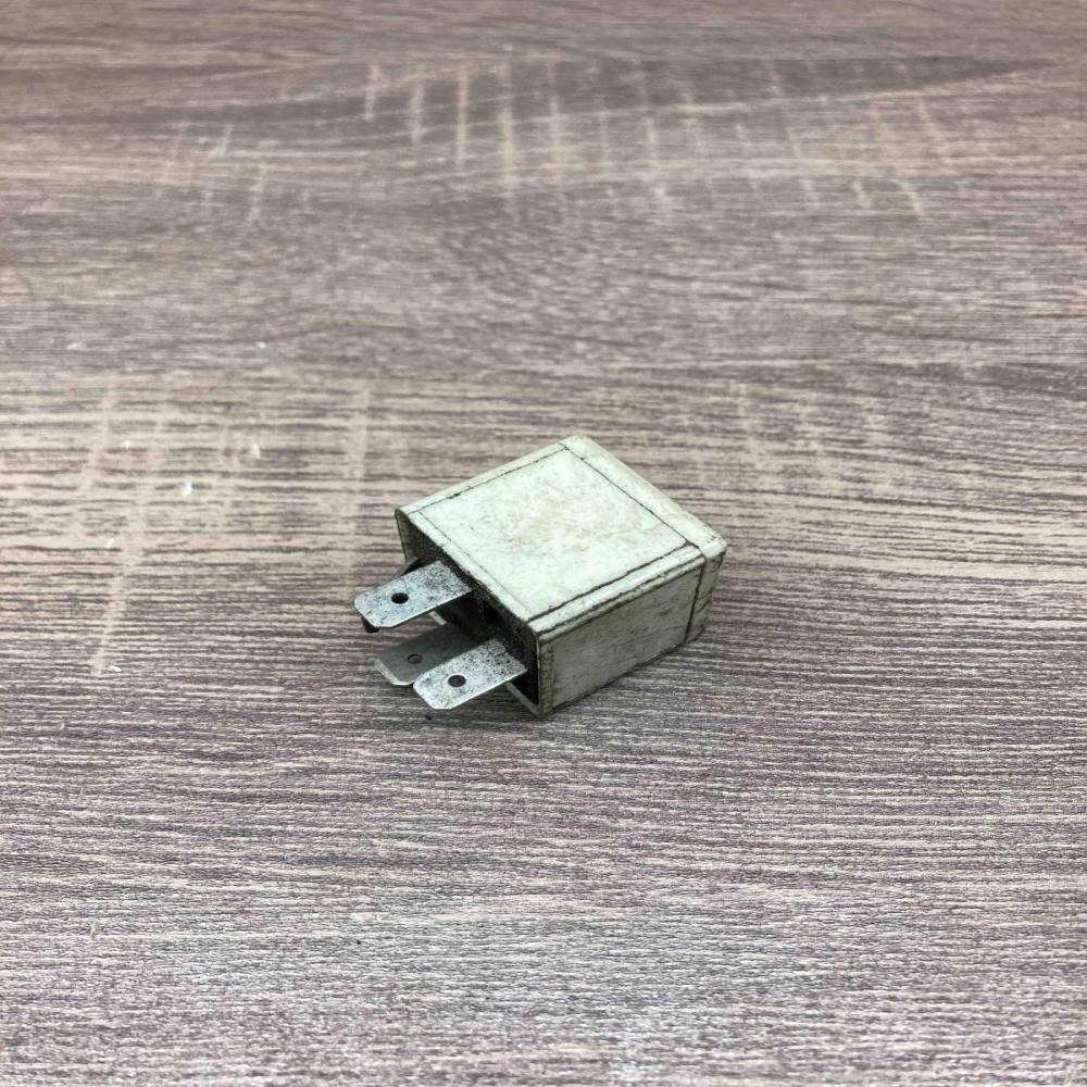 90GG13L028AA V23134 K52 X155  Other relay Ford Fiesta
