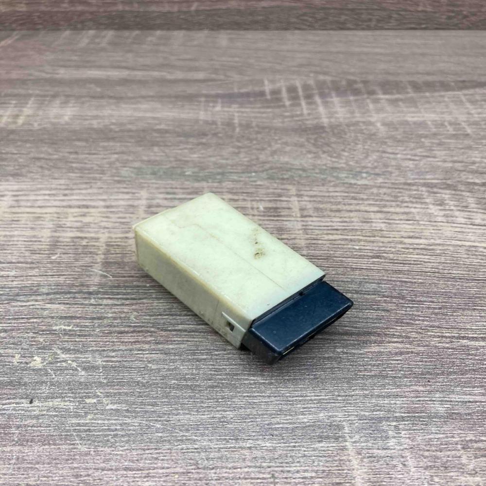 GA5R 67 830   Other relay Mazda 323 F
