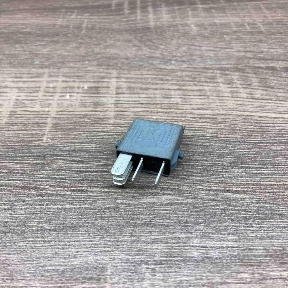 1393415 V23073 B1008 X19  Other relay Mini One - Cooper R50 - 53