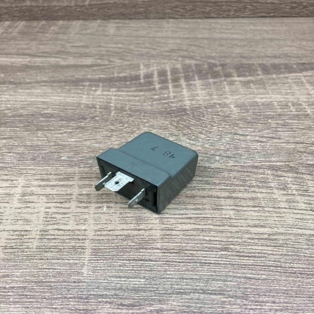 2042103 73385  Other relay Peugeot 406