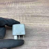 13100504 155  Other relay Opel Meriva A
