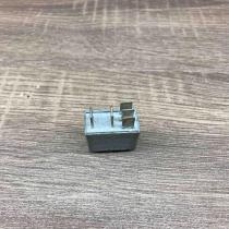 13100504 0332201100  Other relay Opel Meriva A