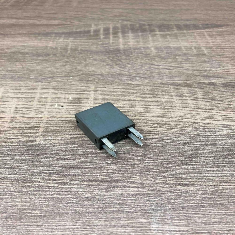 95220 38000   Other relay Hyundai XG