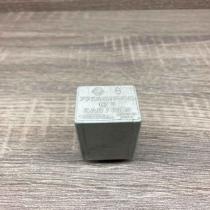 7700811860   Other relay Renault Laguna I