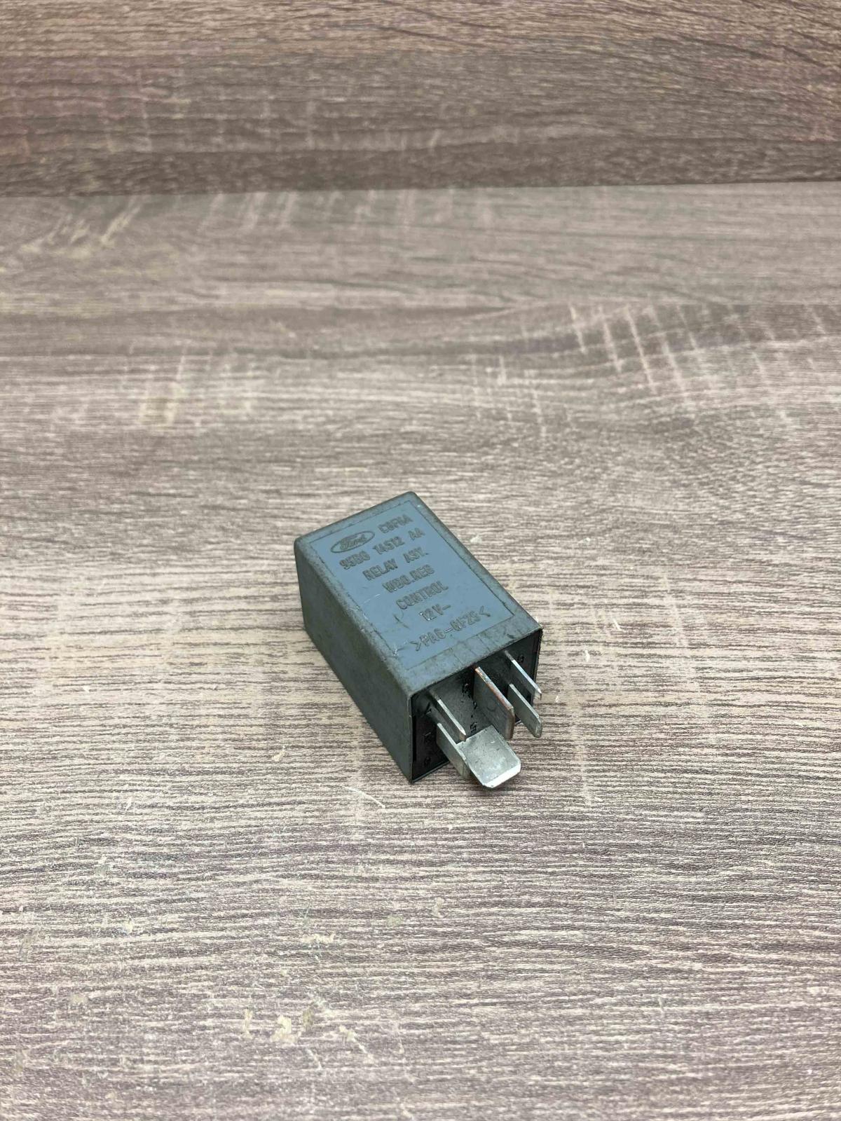 95BG 14512 AA C8F6A  Other relay Ford Mondeo Mk III