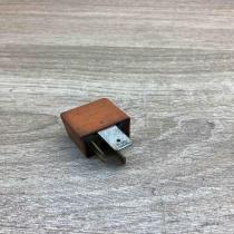 443951253 Used  Other relay Audi 80 90 B3