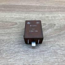 1391725 92202  Other relay BMW Z3 E36