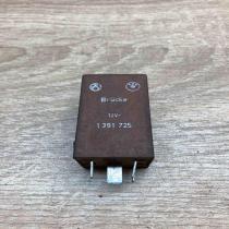 1391725 92202  Other relay BMW Z3 E36