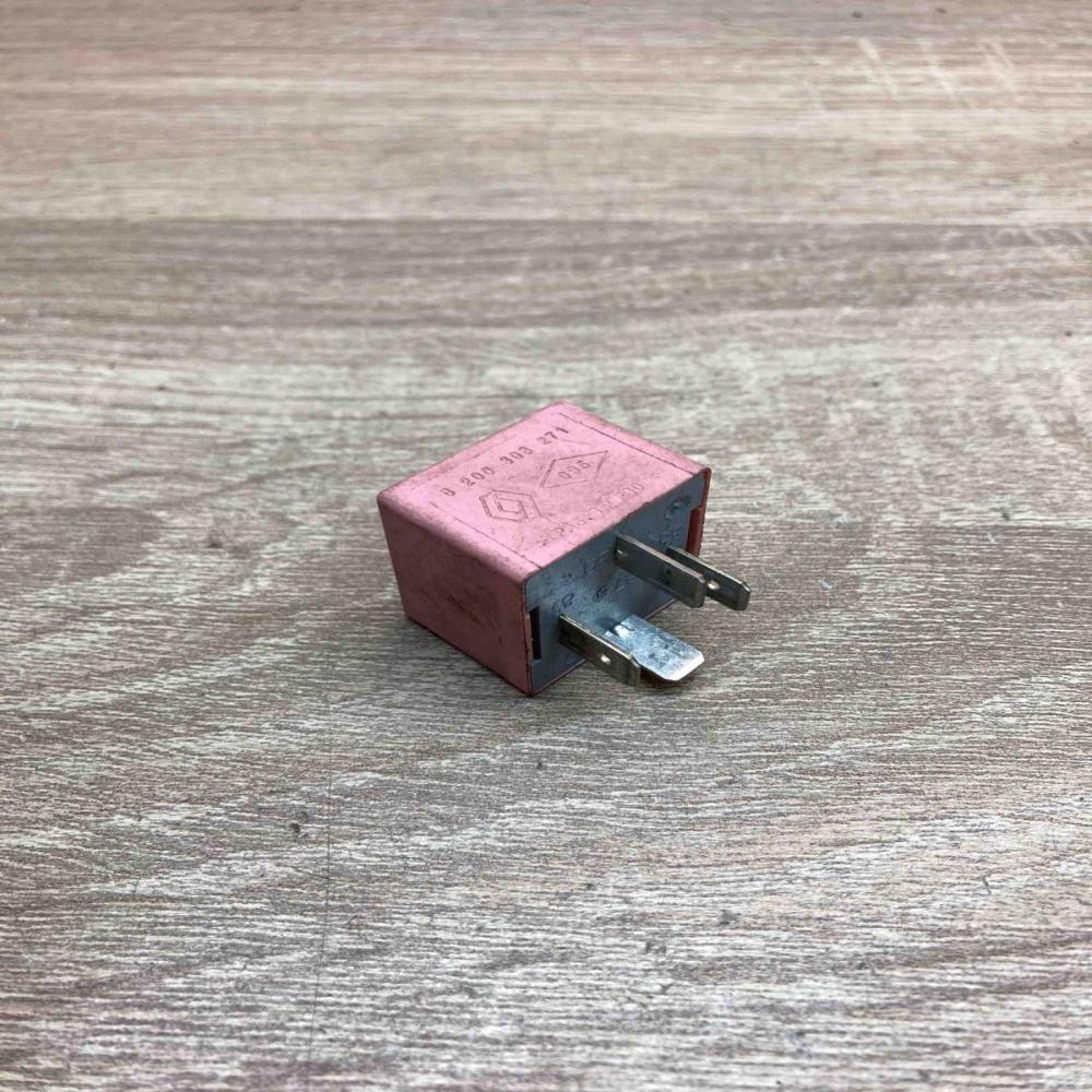 8200308271 20240041  Other relay Opel Movano A