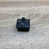 8K0951253 V23136 B6 X72 643 Other relay Audi A4 S4 B8 8K