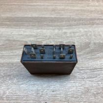 4B0955531E  603 Window wiper relay Volkswagen PASSAT B5