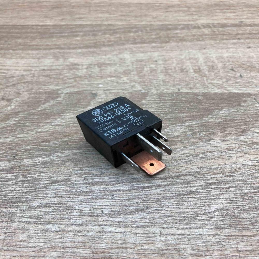 3D0951253A  433 Other relay Volkswagen Golf IV