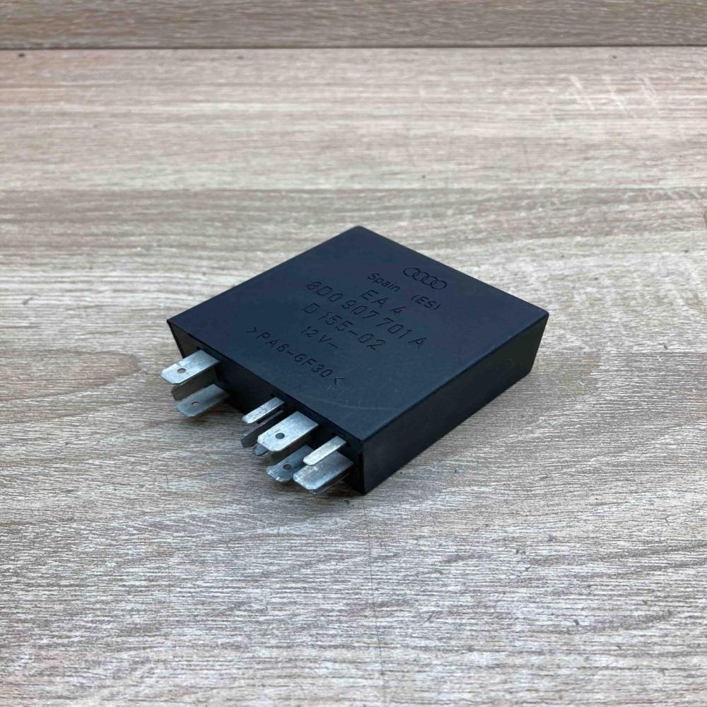 8D0907701A  397 Other relay Audi A8 S8 D2 4D