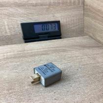 4D0951253 899309000 372 Other relay Audi A6 S6 C5 4B
