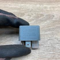 8D0951253A V23134 J52 X300 370 Other relay Audi A6 S6 C5 4B
