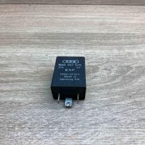 8A0907525  341 Other relay Audi A6 S6 C5 4B