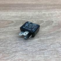 443951307A 895267 259 Other relay Audi 80 90 S2 B4