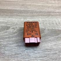 9148300 898756000 A 208 Electric power window relay Volvo S70  V70  V70 XC