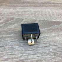 443951253J VW 213 Other relay Audi A4 S4 B5 8D