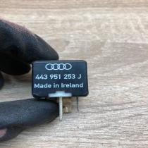 443951253J Used 213 Other relay Audi 80 90 S2 B4