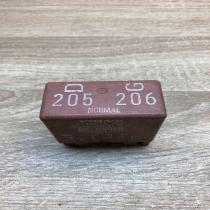9128833 MB051500 2810 205 206 Other relay Volvo 850