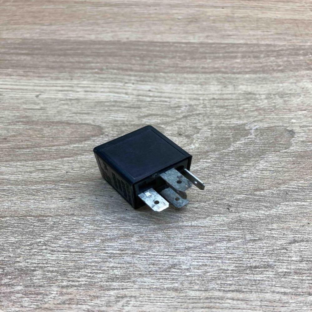 7M0951253 V23134 M52 X302 200 Other relay Ford Galaxy