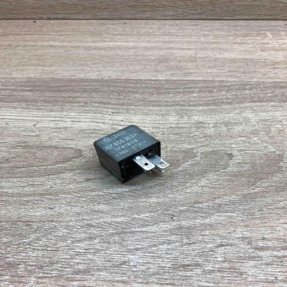 357906383A  135 Other relay Volkswagen PASSAT B4