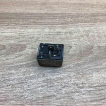 357906383A  135 Other relay Volkswagen PASSAT B4