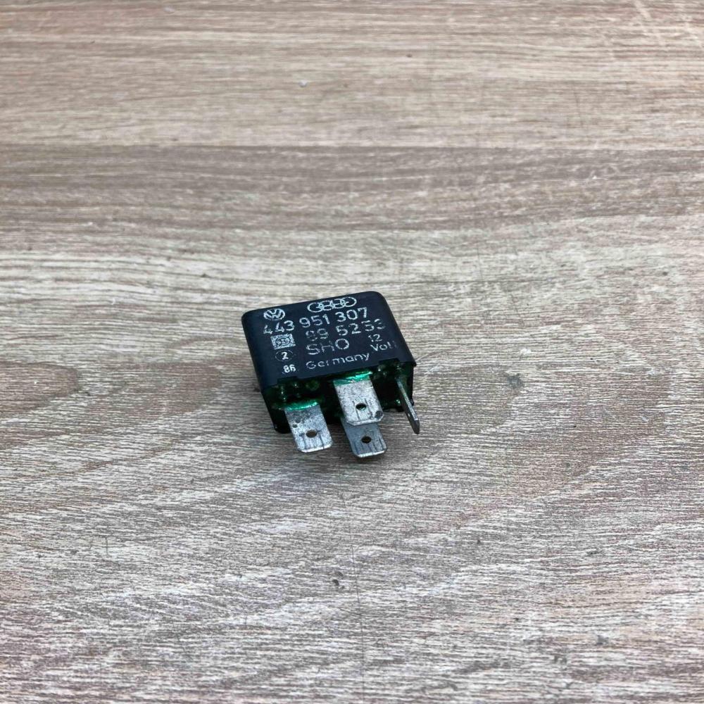 443951307 895253 88 Other relay Audi 100 200 5000 C3