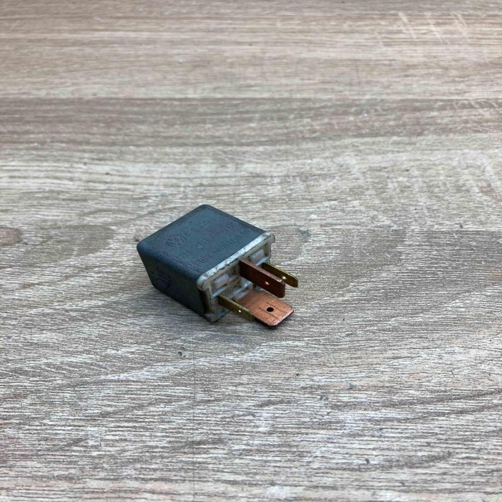 191937503  18 Other relay Volkswagen PASSAT B3